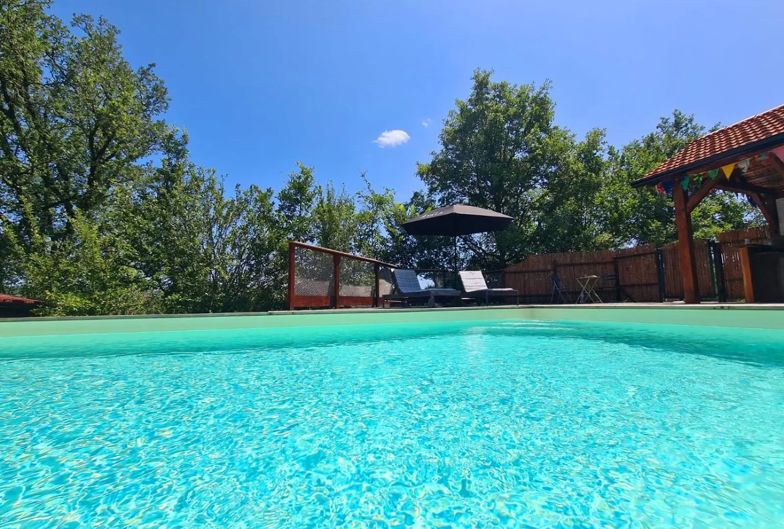 Luxusní stan Hotel La Roulotte Du Coustal, Cajarc, Lot Francie