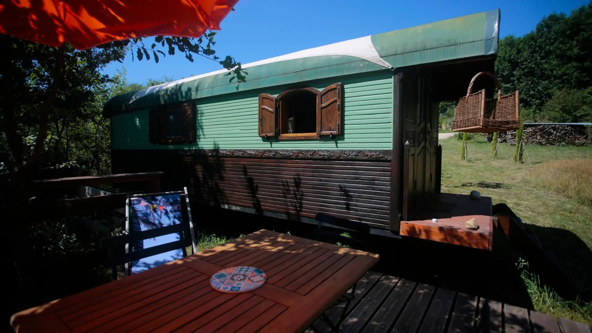 Hotel La Roulotte Du Coustal, Cajarc, Lot Francie